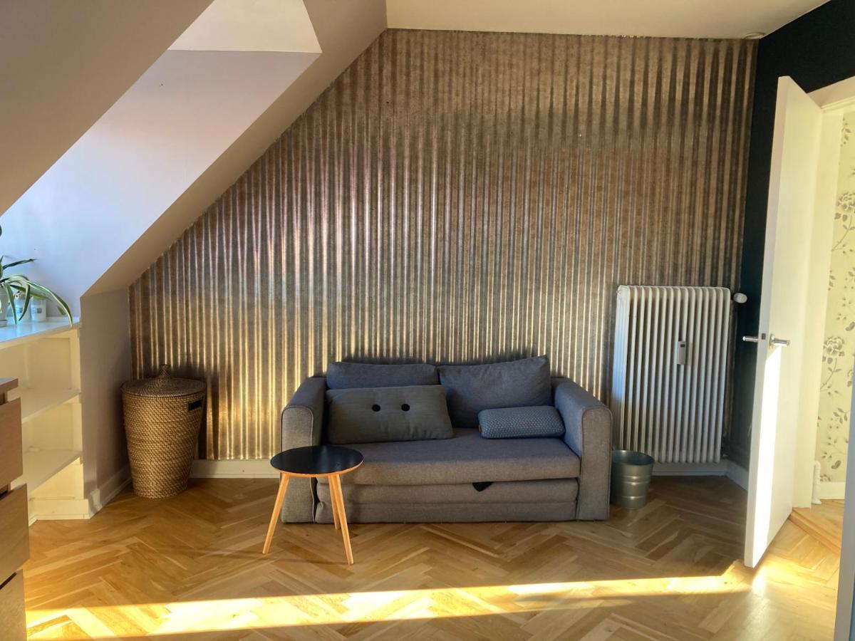 Accommodatie bij particulieren Cosy In Residential Part Of Copenhagen, With Free Street Parking And Shared Bathroom